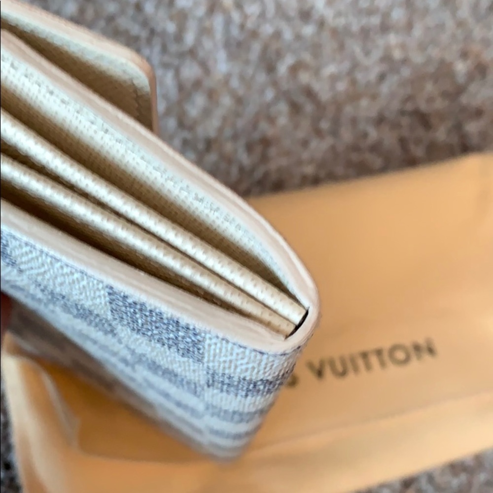 Louis Vuitton Sarah Wallet